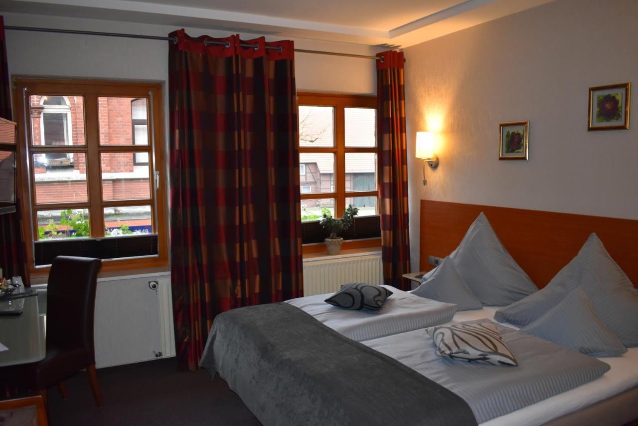 Hotel Neue Stuben Wolfsbourg Extérieur photo