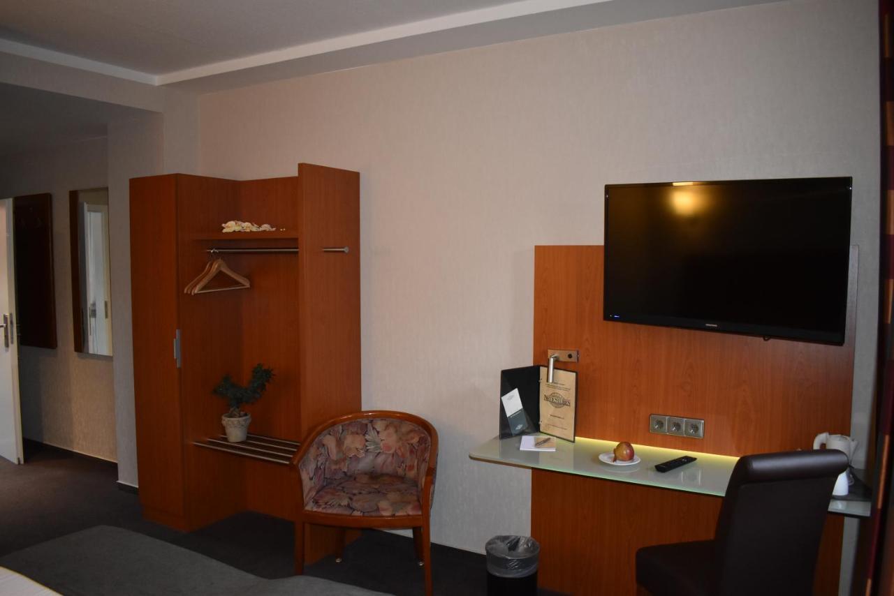 Hotel Neue Stuben Wolfsbourg Extérieur photo