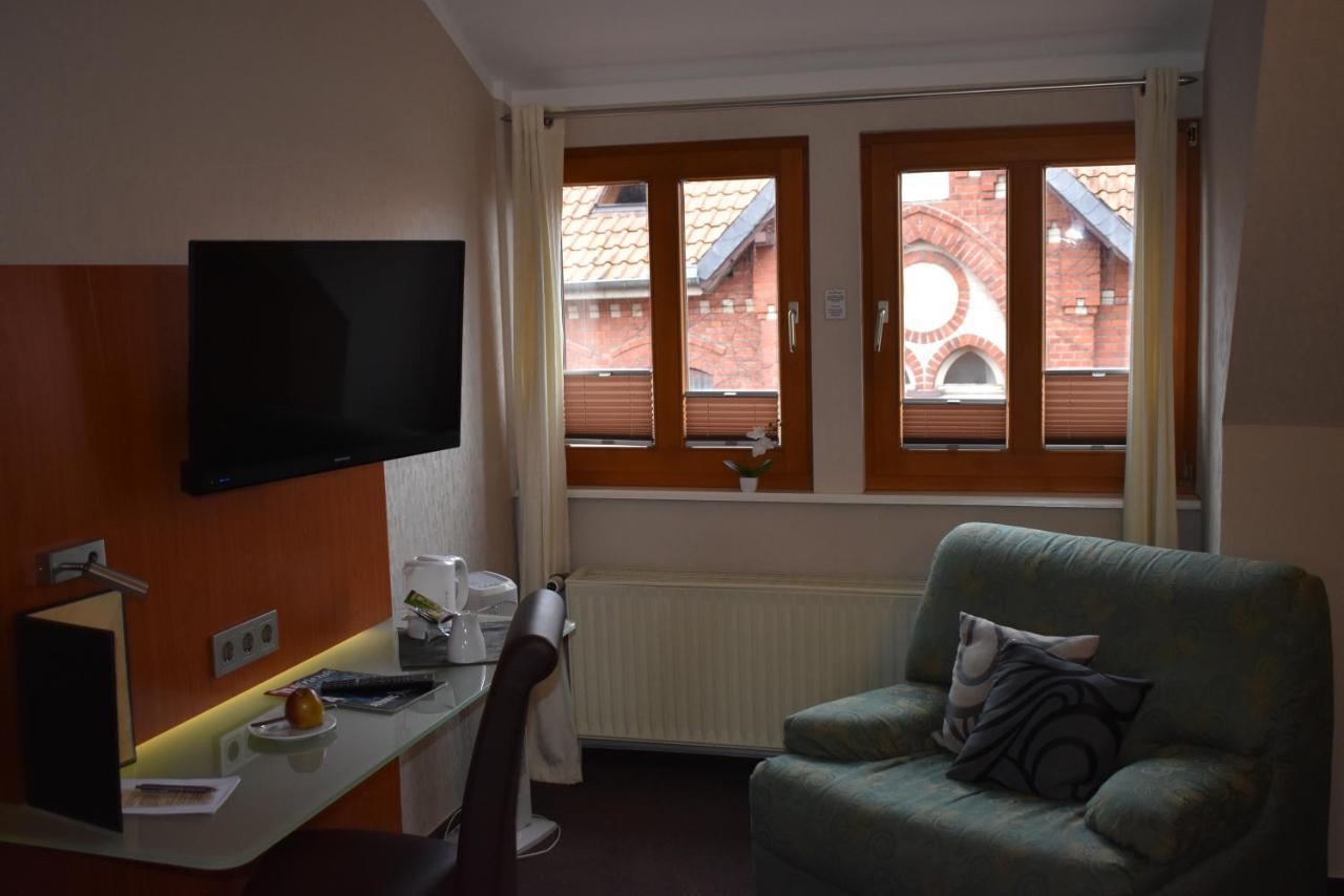 Hotel Neue Stuben Wolfsbourg Extérieur photo
