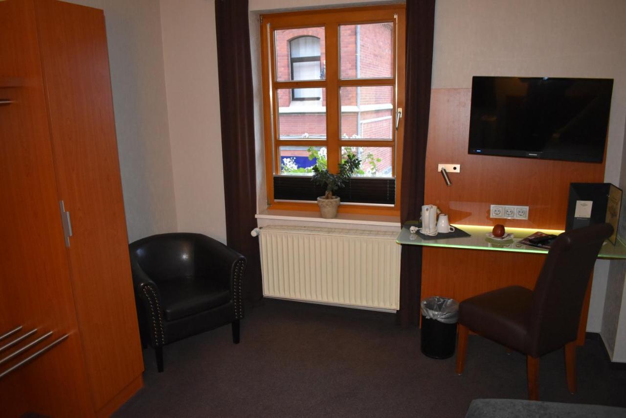 Hotel Neue Stuben Wolfsbourg Extérieur photo